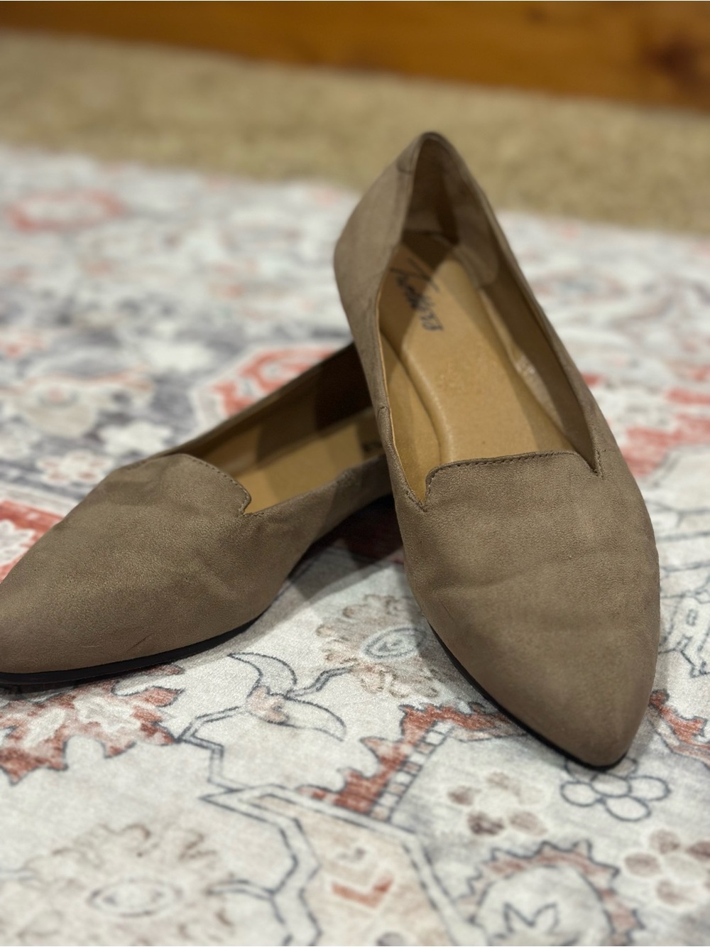 Trotters Taupe Pointed Toe Slip-On Flats